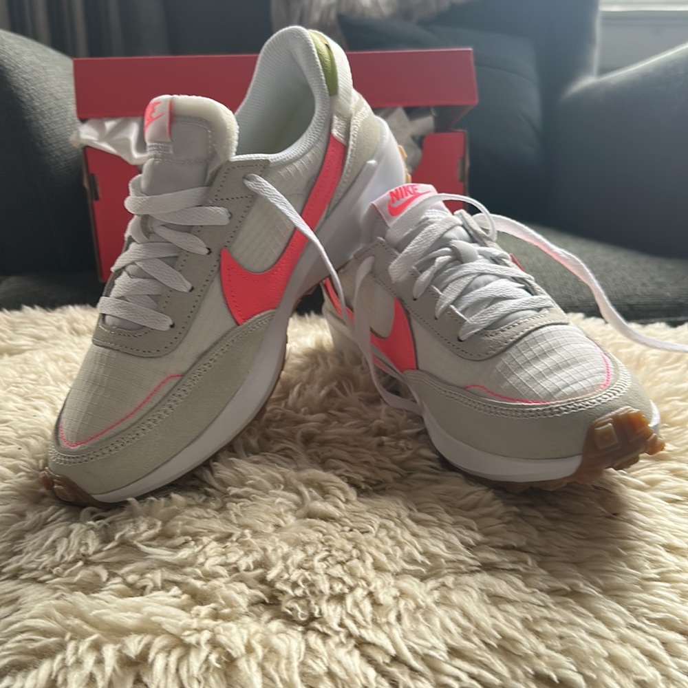 Nike women’s waffle debut